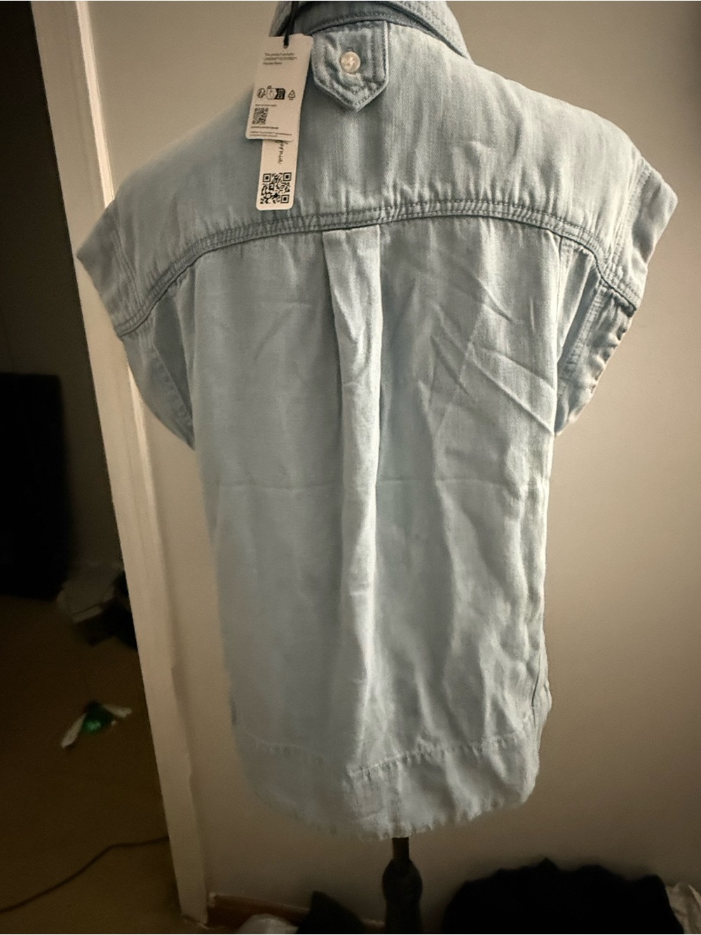 Velvet Heart Light Wash Denim Button-Front Utility Top - Picture 2 of 4